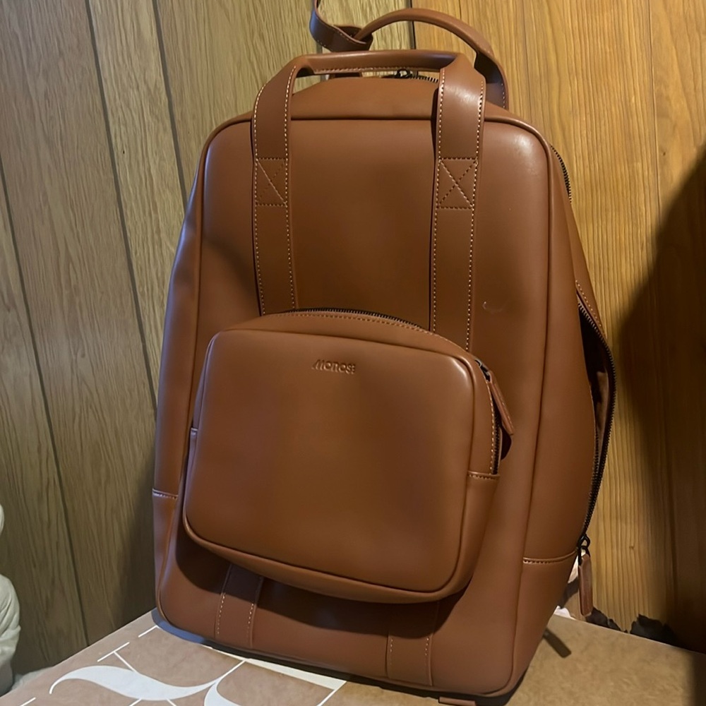 Monos travel backpack Mahogany (Vegan Leather)